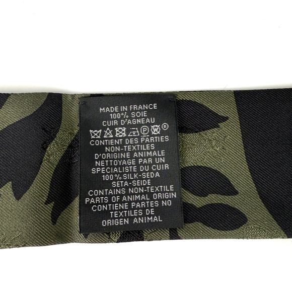 Sold on fashionreloved.com HERMES Silk Leather Rouge H Bouquet Fringed Twilly - Picture 7 of 10